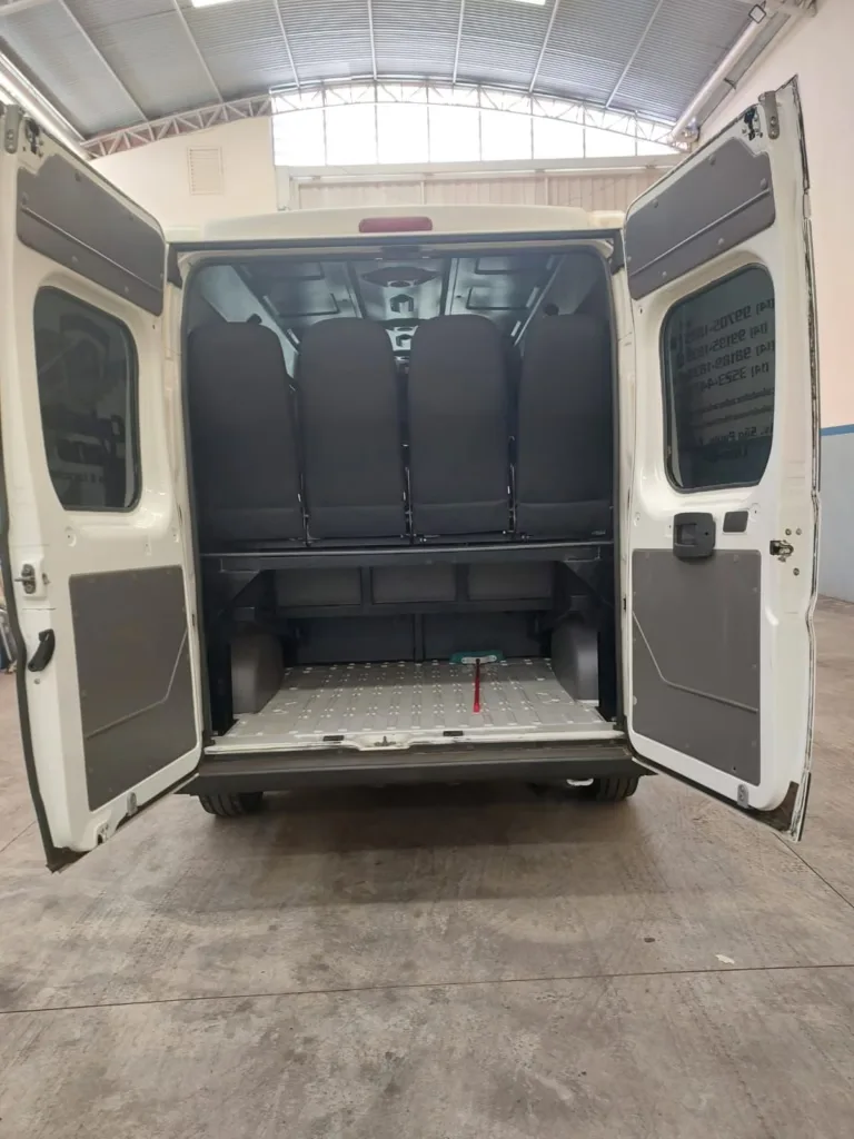 Ônibus PEUGEOT BOXER MINIBUS LUXO JM 2020 seminovo à venda, código 471 - foto 08