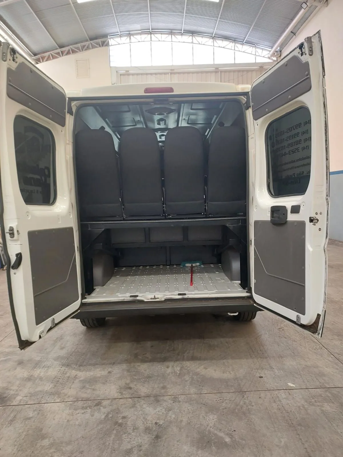 Ônibus PEUGEOT BOXER MINIBUS LUXO JM 2020 seminovo à venda, código 471 - foto 08
