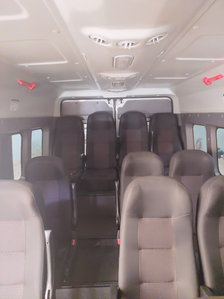 PEUGEOT BOXER MINIBUS ANO 2020 LUXO JM COD.471