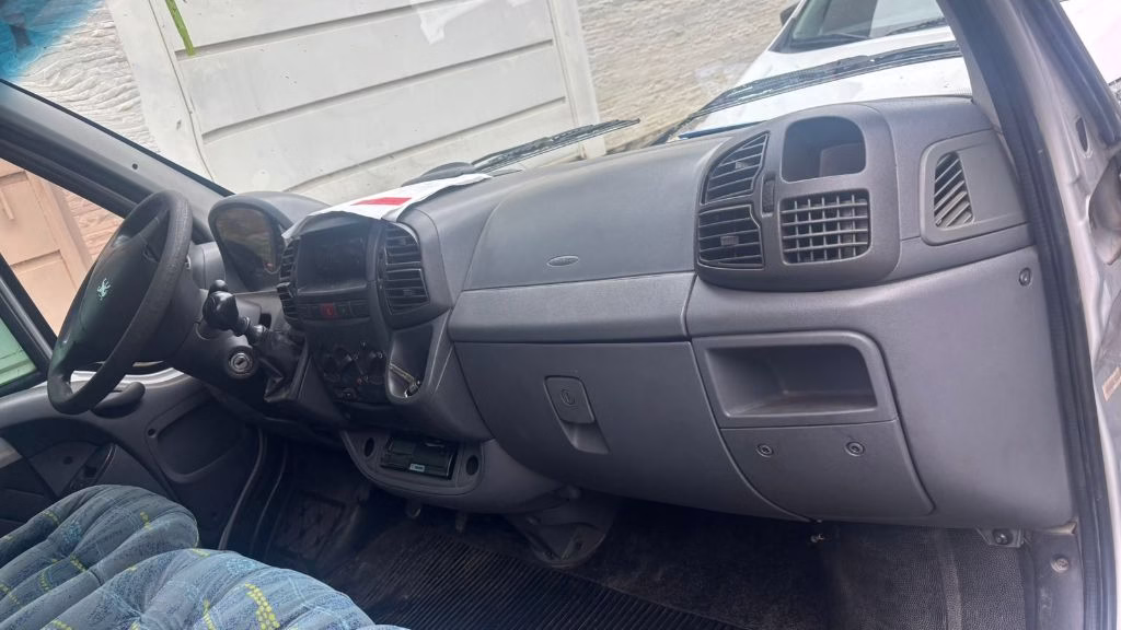 Peugeot Boxer T.Alto Van Executiva Luxo ano 2016 à venda COD.265