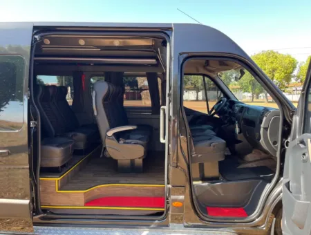 Ônibus RENAULT MASTER EXECUTIVA JM 2025 seminovo à venda, código 1630 - foto 06