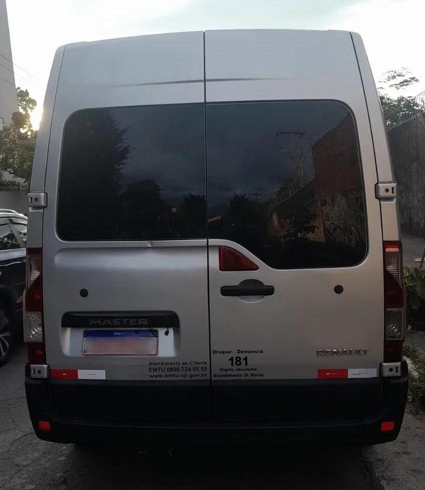 Ônibus RENAULT MASTER L3H2 EXECUTIVA JM 2015 seminovo à venda, código 1668 - foto 05