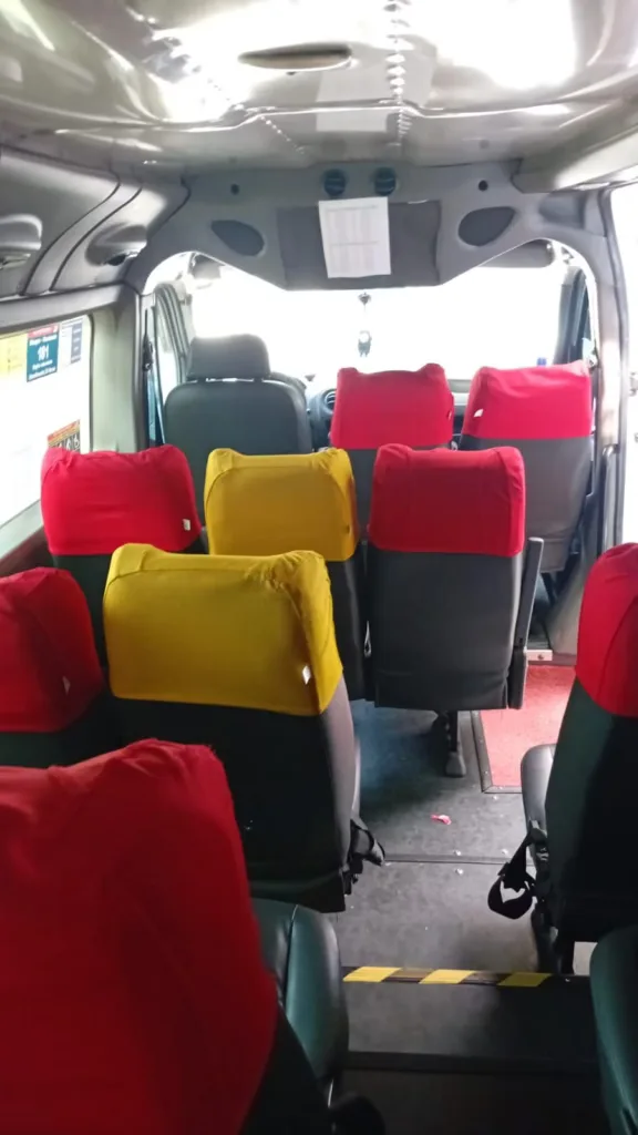 Ônibus RENAULT MASTER L3H2 EXECUTIVA JM 2015 seminovo à venda, código 1668 - foto 09