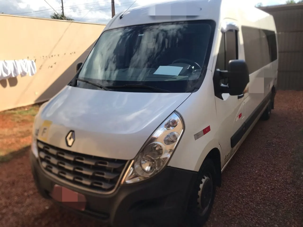 Ônibus RENAULT MASTER L3H2 EXECUTIVA JM 2017 seminovo à venda, código 1526 - foto 01