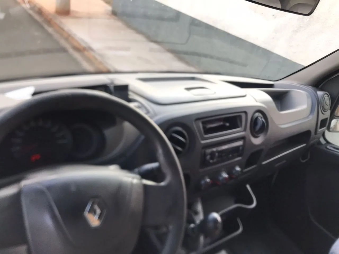 Ônibus RENAULT MASTER L3H2 EXECUTIVA JM 2017 seminovo à venda, código 1526 - foto 05