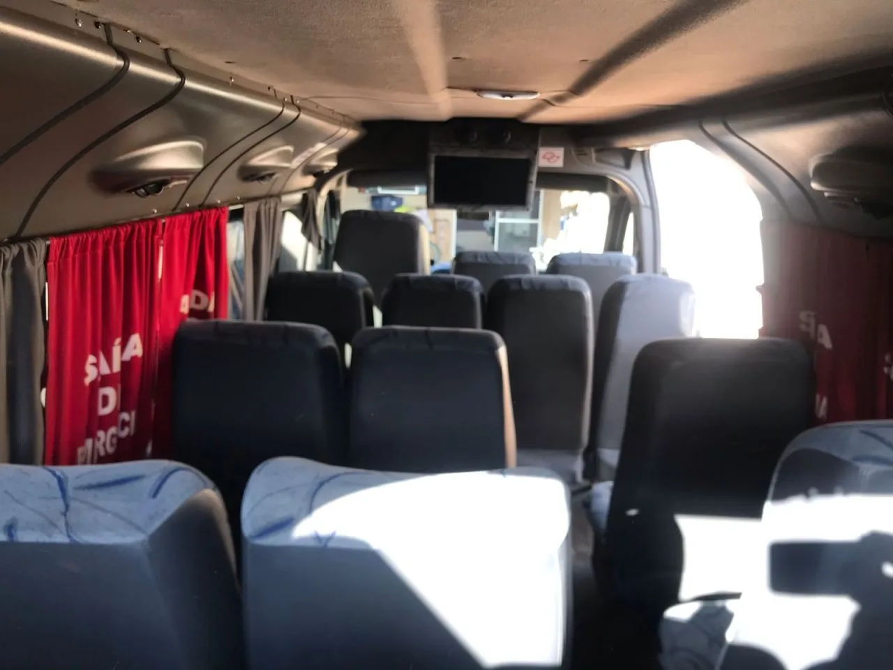 Ônibus RENAULT MASTER L3H2 EXECUTIVA JM 2017 seminovo à venda, código 1526 - foto 12