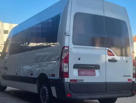 Ônibus RENAULT MASTER L3H2 EXECUTIVA JM 2017 seminovo à venda, código 1693 - foto 04