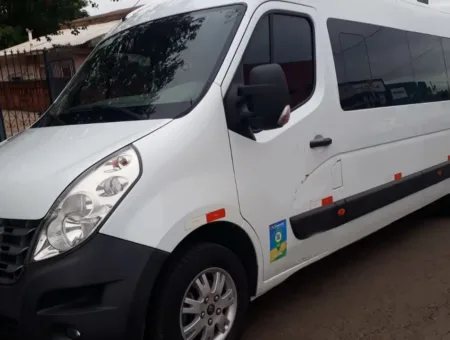 Ônibus RENAULT MASTER L3H2 EXECUTIVA JM 2018 seminovo à venda, código 1356 - foto 01