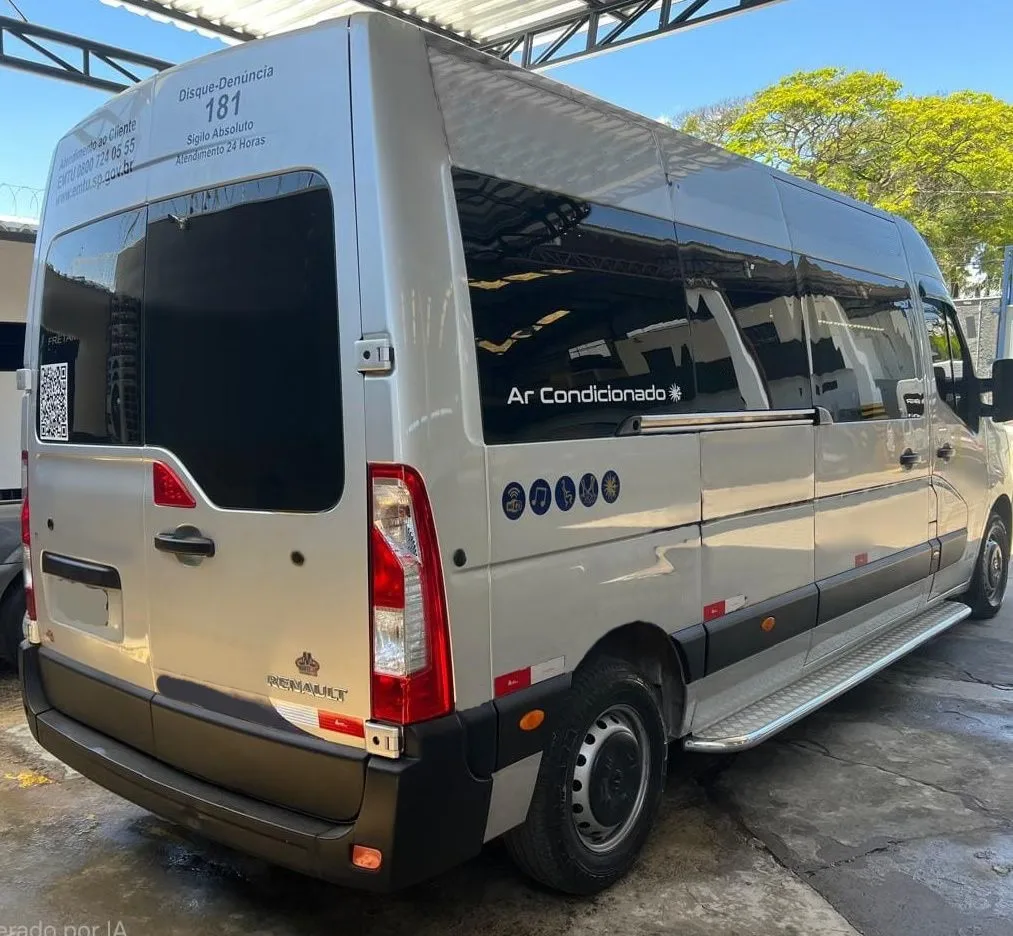 Ônibus RENAULT MASTER L3H2 EXECUTIVA JM 2024 seminovo à venda, código 1552 - foto 03