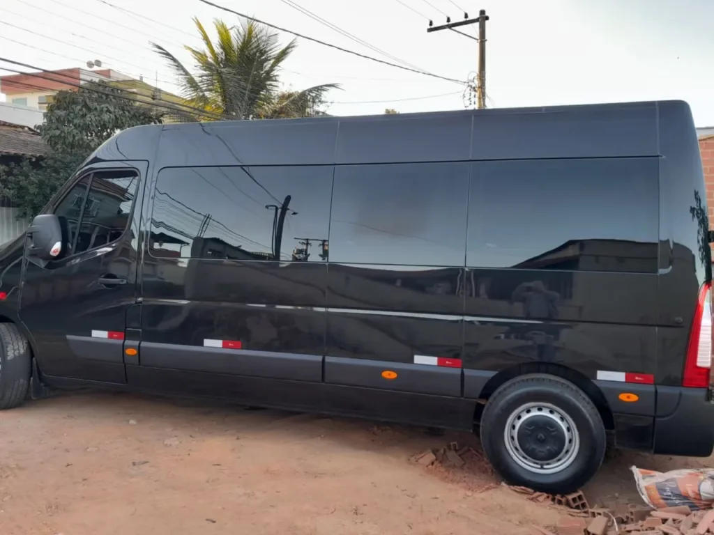 Ônibus RENAULT MASTER L3H2 EXECUTIVA JM 2024 seminovo à venda, código 1588 - foto 03