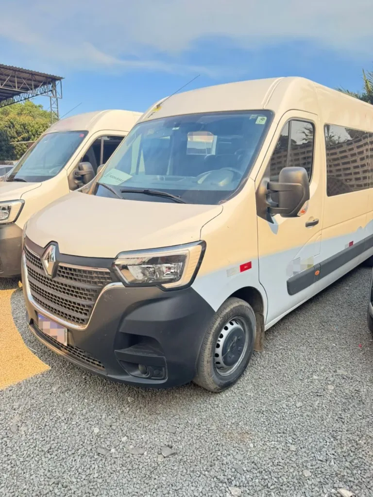 Ônibus RENAULT MASTER L3H2 EXECUTIVA JM 2024 seminovo à venda, código 1625 - foto 01