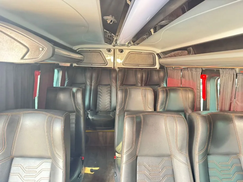 Ônibus RENAULT MASTER L3H2 EXECUTIVA JM 2024 seminovo à venda, código 1625 - foto 07