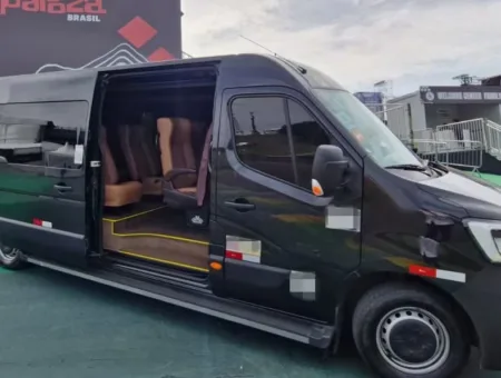 Ônibus RENAULT MASTER L3H2 EXECUTIVA JM 2025 seminovo à venda, código 1306 - foto 04