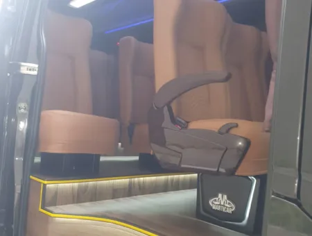 Ônibus RENAULT MASTER L3H2 EXECUTIVA JM 2025 seminovo à venda, código 1306 - foto 08