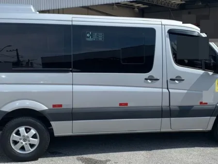 Ônibus SPRINTER CDI 415 CURTA T.BAIXO LUXO JM 2019 seminovo à venda, código 47 - foto 01