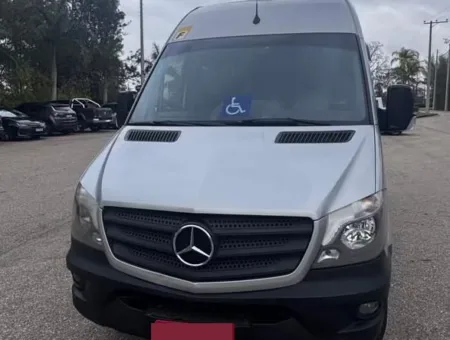 Ônibus SPRINTER CDI 415 CURTA TETO ALTO LUXO JM 2019 seminovo à venda, código 145 - foto 01