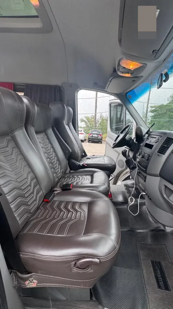 Ônibus SPRINTER CDI 415 CURTA TETO ALTO LUXO JM 2019 seminovo à venda, código 145 - foto 06