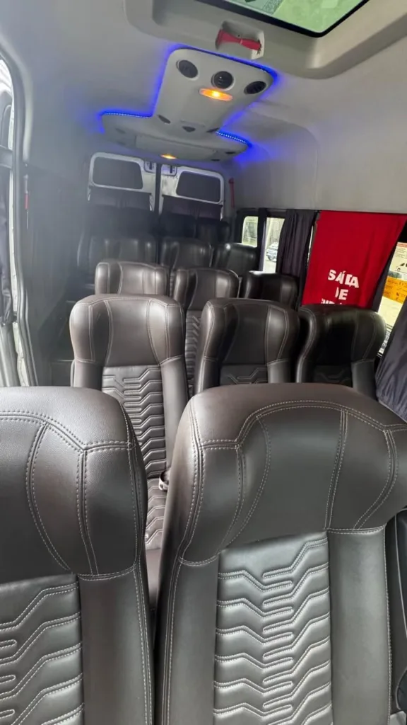 Ônibus SPRINTER CDI 415 CURTA TETO ALTO LUXO JM 2019 seminovo à venda, código 145 - foto 10