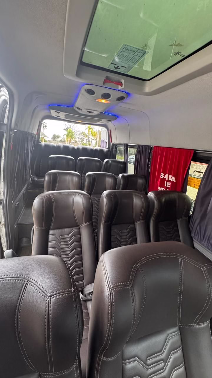 SPRINTER CDI 415 ANO 2019 CURTA TETO ALTO LUXO JM COD.145