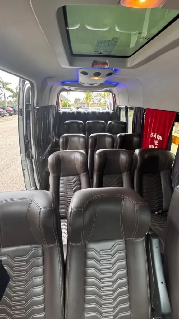 Ônibus SPRINTER CDI 415 CURTA TETO ALTO LUXO JM 2019 seminovo à venda, código 145 - foto 12