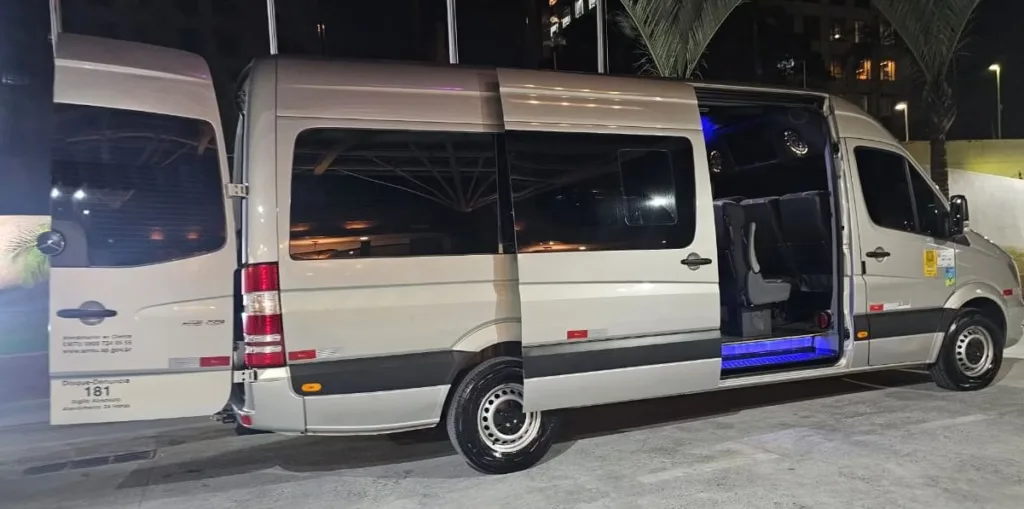 Ônibus SPRINTER CDI 415 EXECUTIVA JM 2017 seminovo à venda, código 1443 - foto 06