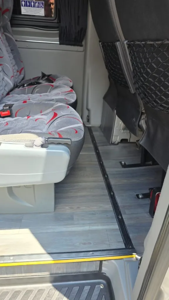 Ônibus SPRINTER CDI 415 EXECUTIVA JM 2017 seminovo à venda, código 1443 - foto 10