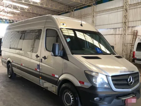 Ônibus SPRINTER CDI 415 EXECUTIVA JM 2019 seminovo à venda, código 1346 - foto 01