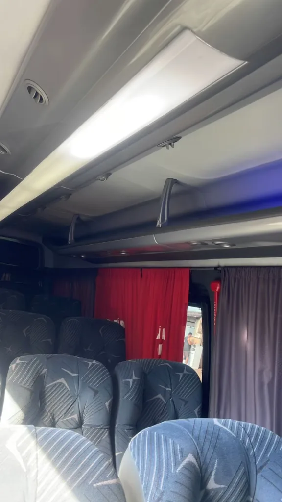Ônibus SPRINTER CDI 415 EXECUTIVA JM 2019 seminovo à venda, código 1426 - foto 06