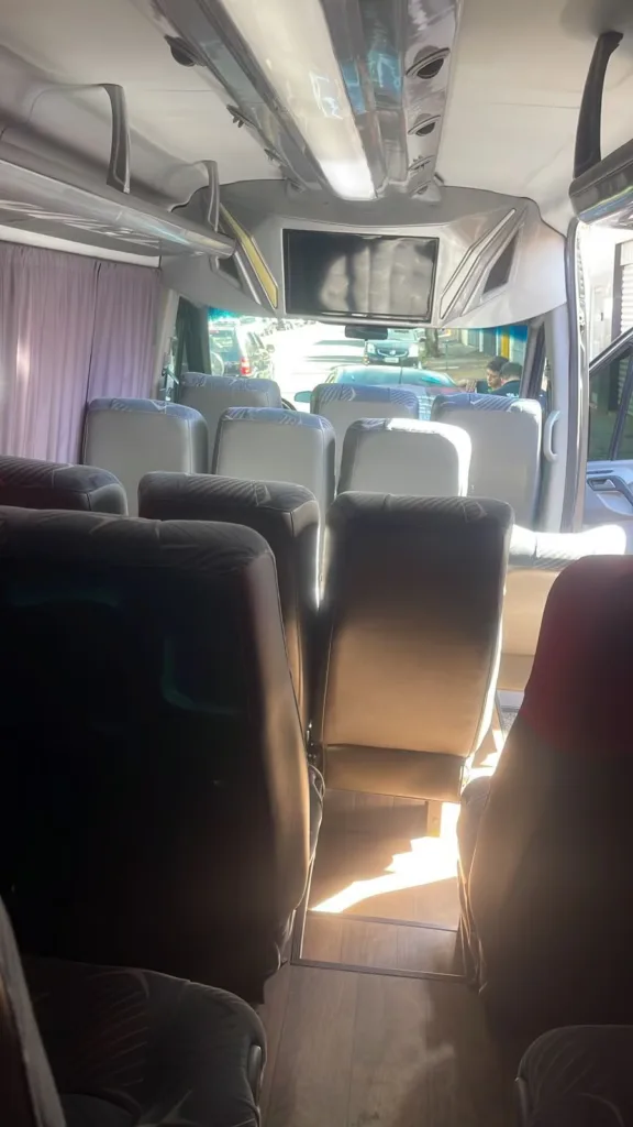 Ônibus SPRINTER CDI 415 EXECUTIVA JM 2019 seminovo à venda, código 1426 - foto 08