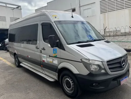 Ônibus SPRINTER CDI 415 EXECUTIVA JM 2019 seminovo à venda, código 1654 - foto 01