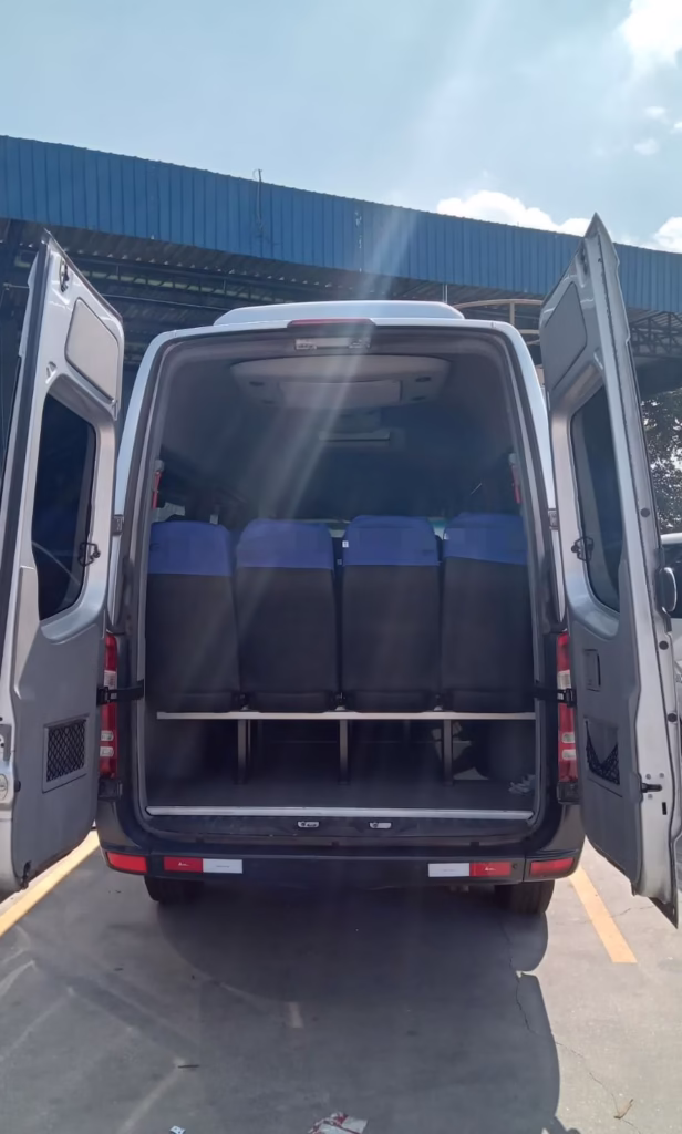 SPRINTER CDI 415 ANO 2017 LUXO JM COD.1612
