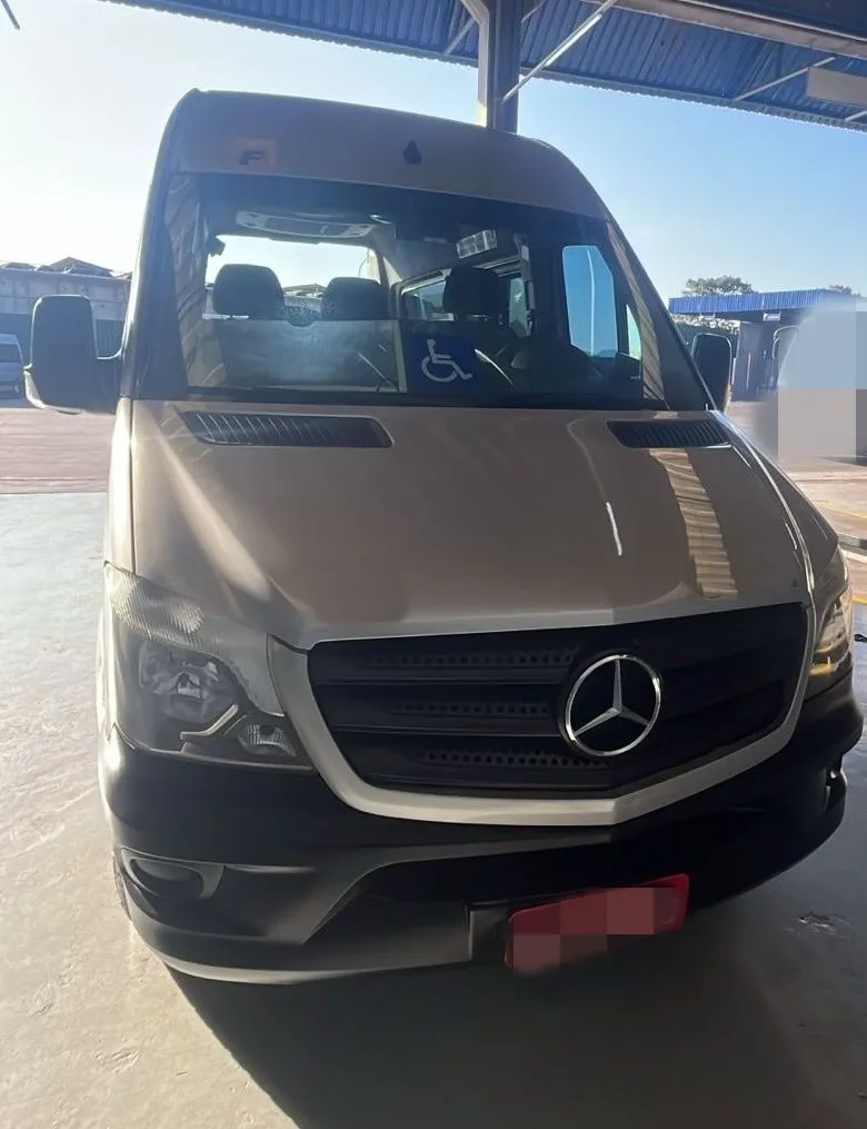 Ônibus SPRINTER CDI 415 LUXO JM 2019 seminovo à venda, código 1613 - foto 01