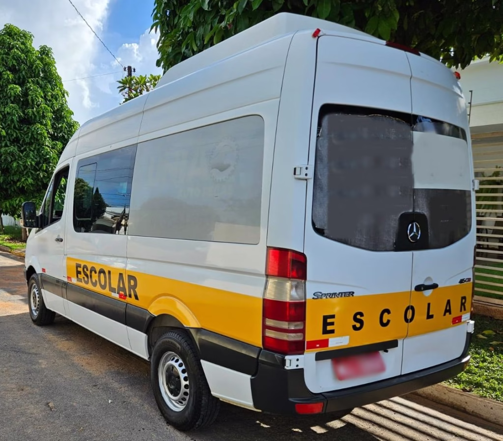 SPRINTER CDI 415 ANO 2014 TETO ALTO LUXO JM COD.1448