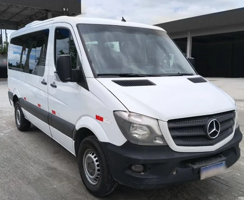 Ônibus SPRINTER CDI 415 TETO BAIXO LUXO JM 2019 seminovo à venda, código 1706 - foto 01