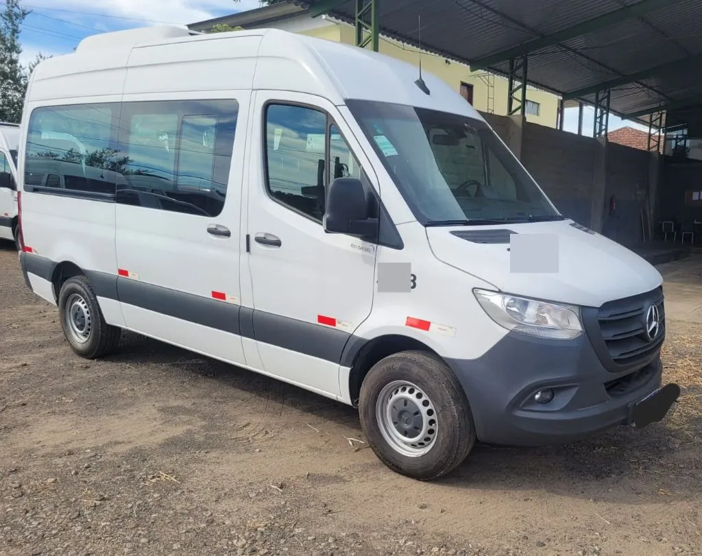 Ônibus SPRINTER CDI 416 CURTA T.ALTO LUXO JM 2024 seminovo à venda, código 685 - foto 01