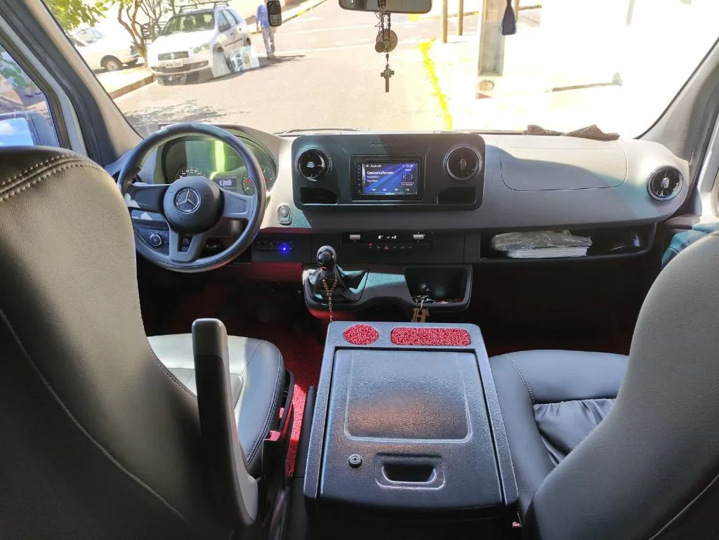 Ônibus SPRINTER CDI 416 EXECUTIVA JM 2020 seminovo à venda, código 1655 - foto 03