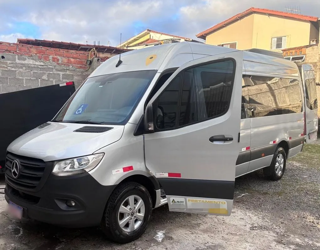 Ônibus SPRINTER CDI 416 LONGA EXECUTIVA JM 2022 seminovo à venda, código 1696 - foto 01