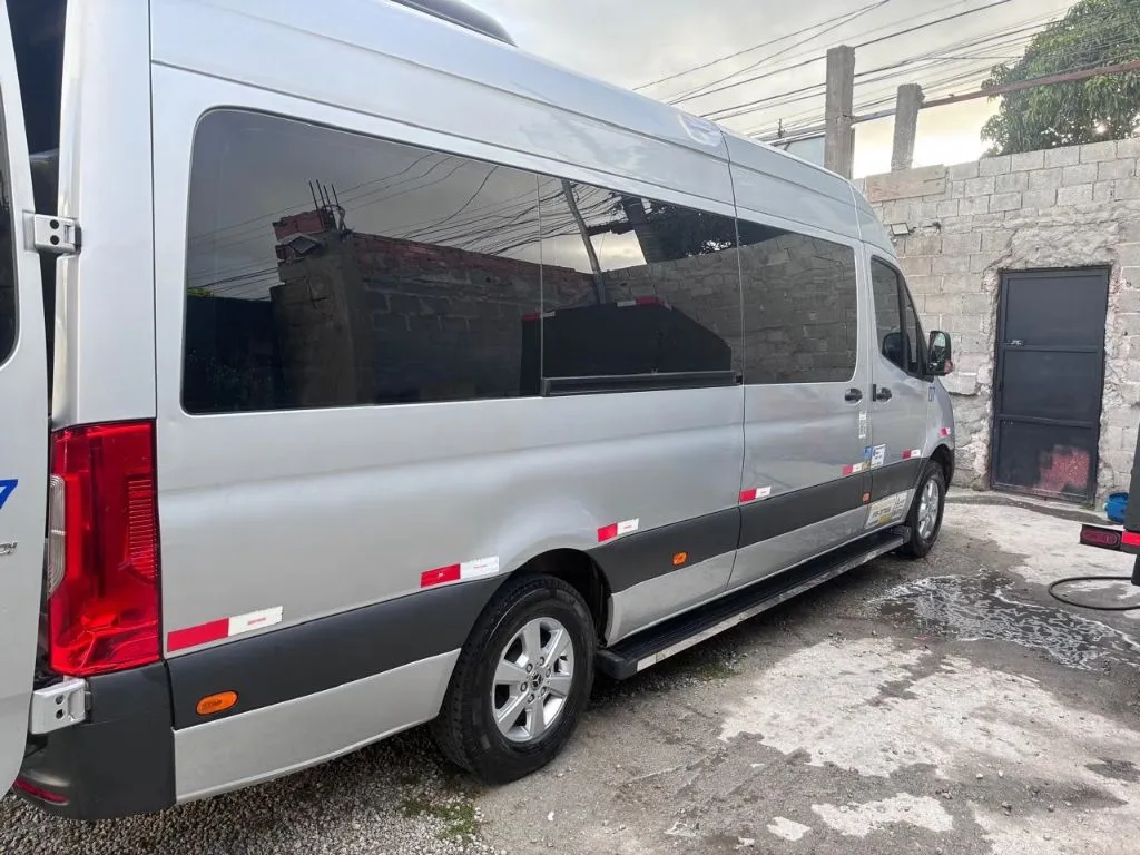 Ônibus SPRINTER CDI 416 LONGA EXECUTIVA JM 2022 seminovo à venda, código 1696 - foto 03