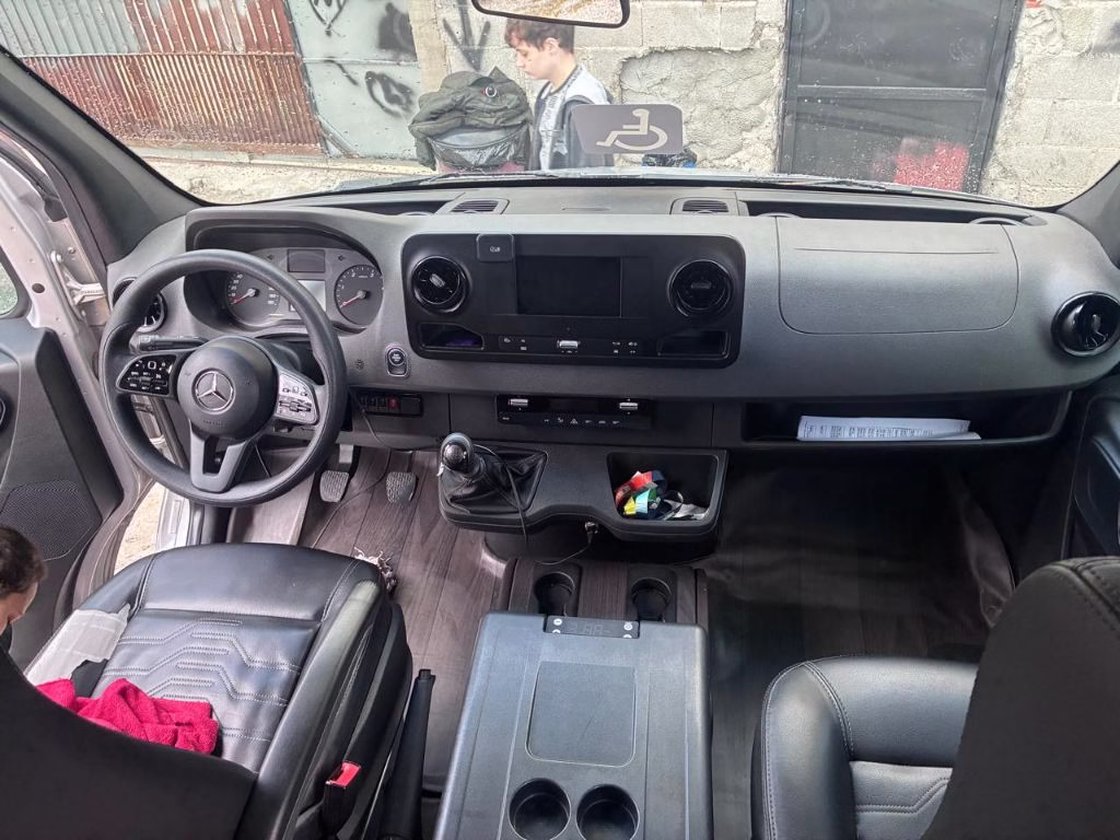 SPRINTER CDI 416 ANO 2022 LONGA EXECUTIVA JM COD.1696