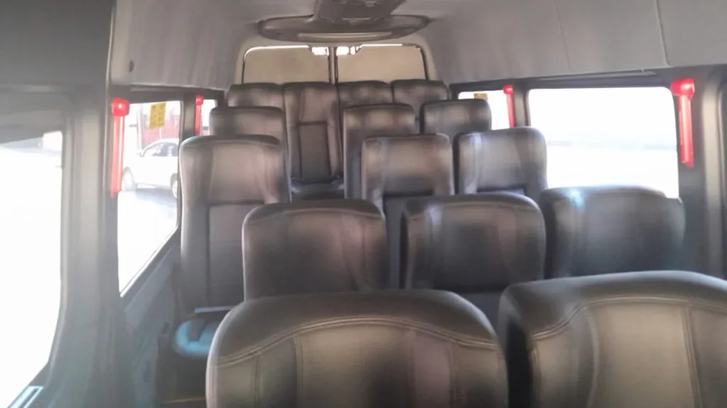 Ônibus SPRINTER CDI 417 EXECUTIVA JM 2024 seminovo à venda, código 1378 - foto 08