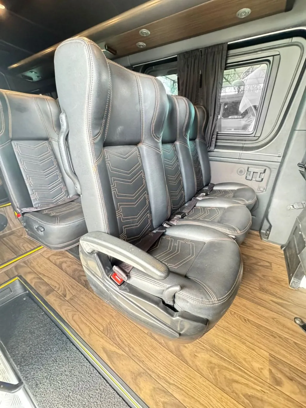 Ônibus SPRINTER CDI 417 EXECUTIVA JM 2024 seminovo à venda, código 1644 - foto 07