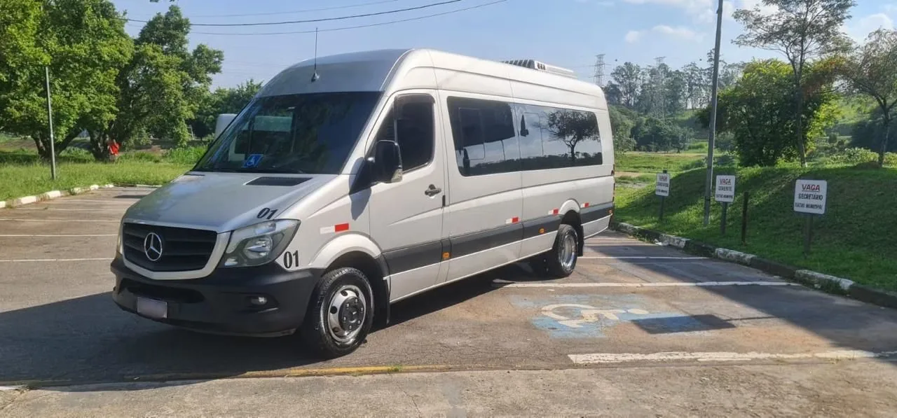 Ônibus SPRINTER CDI 515 EXECUTIVA JM 2017 seminovo à venda, código 1490 - foto 01