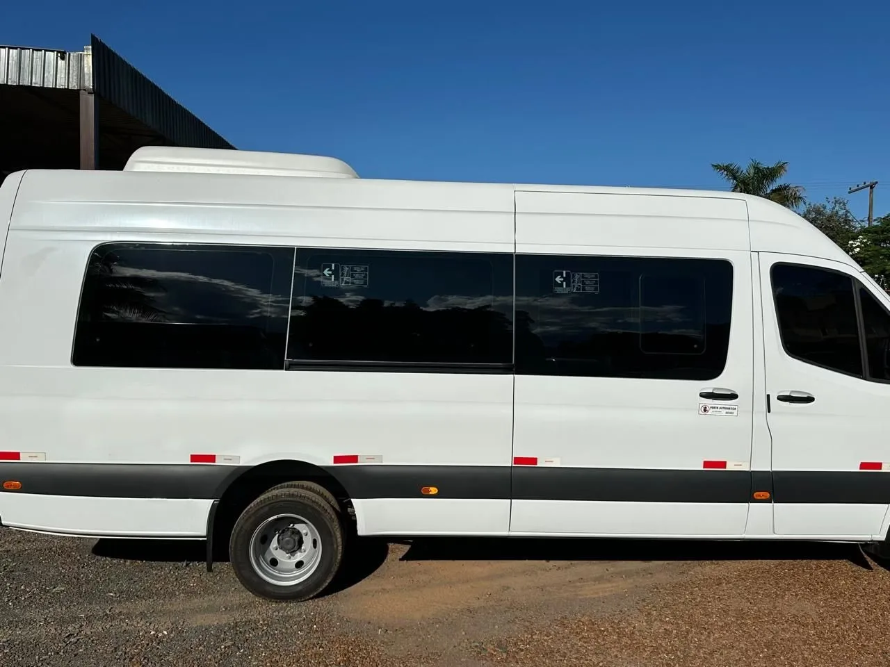 Ônibus SPRINTER CDI 517 EXECUTIVA JM 2024 seminovo à venda, código 1492 - foto 03