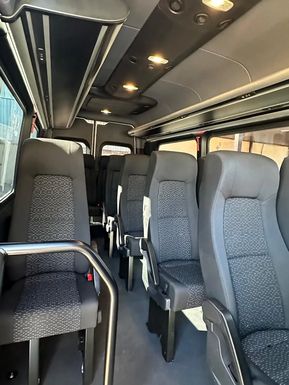 Ônibus SPRINTER CDI 517 EXECUTIVA JM 2024 seminovo à venda, código 1492 - foto 07