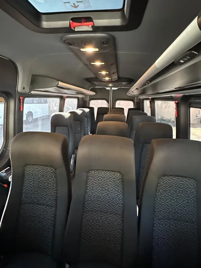 Ônibus SPRINTER CDI 517 EXECUTIVA JM 2024 seminovo à venda, código 1492 - foto 08