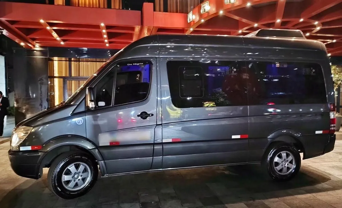 Ônibus SPRINTER M. BENZ 415 CDI EXEC JM 2016 seminovo à venda, código 1507 - foto 01