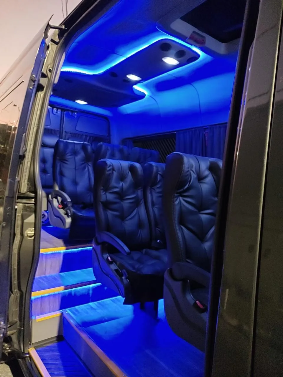 Ônibus SPRINTER M. BENZ 415 CDI EXEC JM 2016 seminovo à venda, código 1507 - foto 04