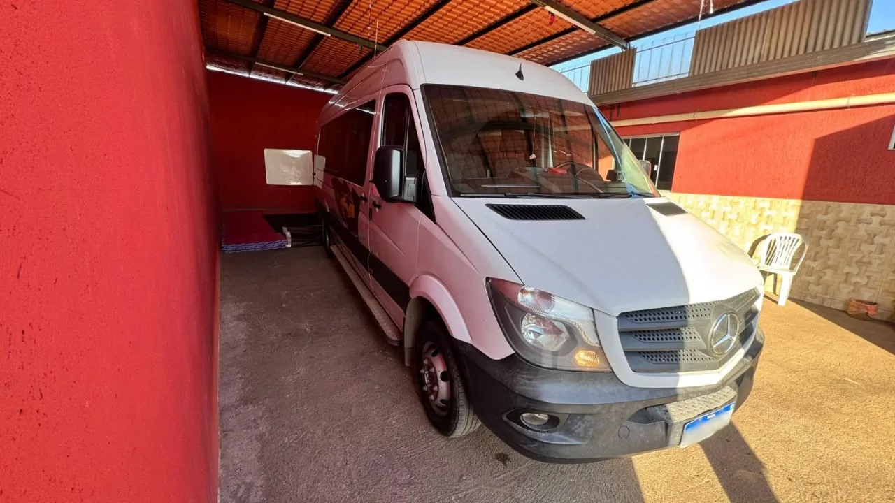 Ônibus SPRINTER M. BENZ 515 CDI EXEC JM 2019 seminovo à venda, código 1510 - foto 02