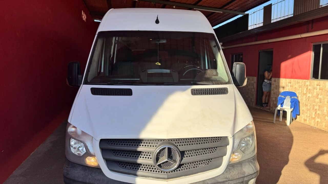 M. BENZ SPRINTER 515 CDI ANO 2019 EXEC JM COD.1510