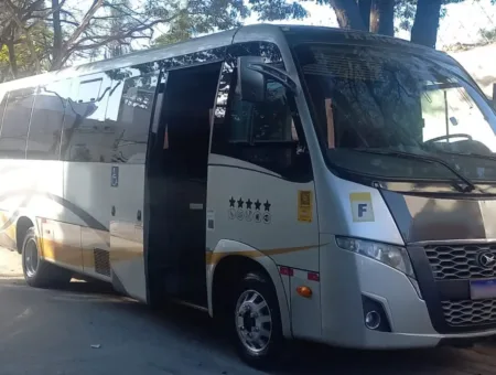 Ônibus VOLARE W9 LIMOUSINE AGRALE MA 10 JM 2014 seminovo à venda, código 1447 - foto 01